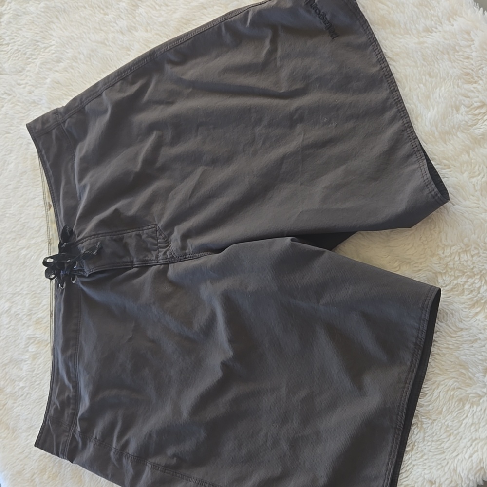 Patagonia Men's Shorts - Picture 6 of 13